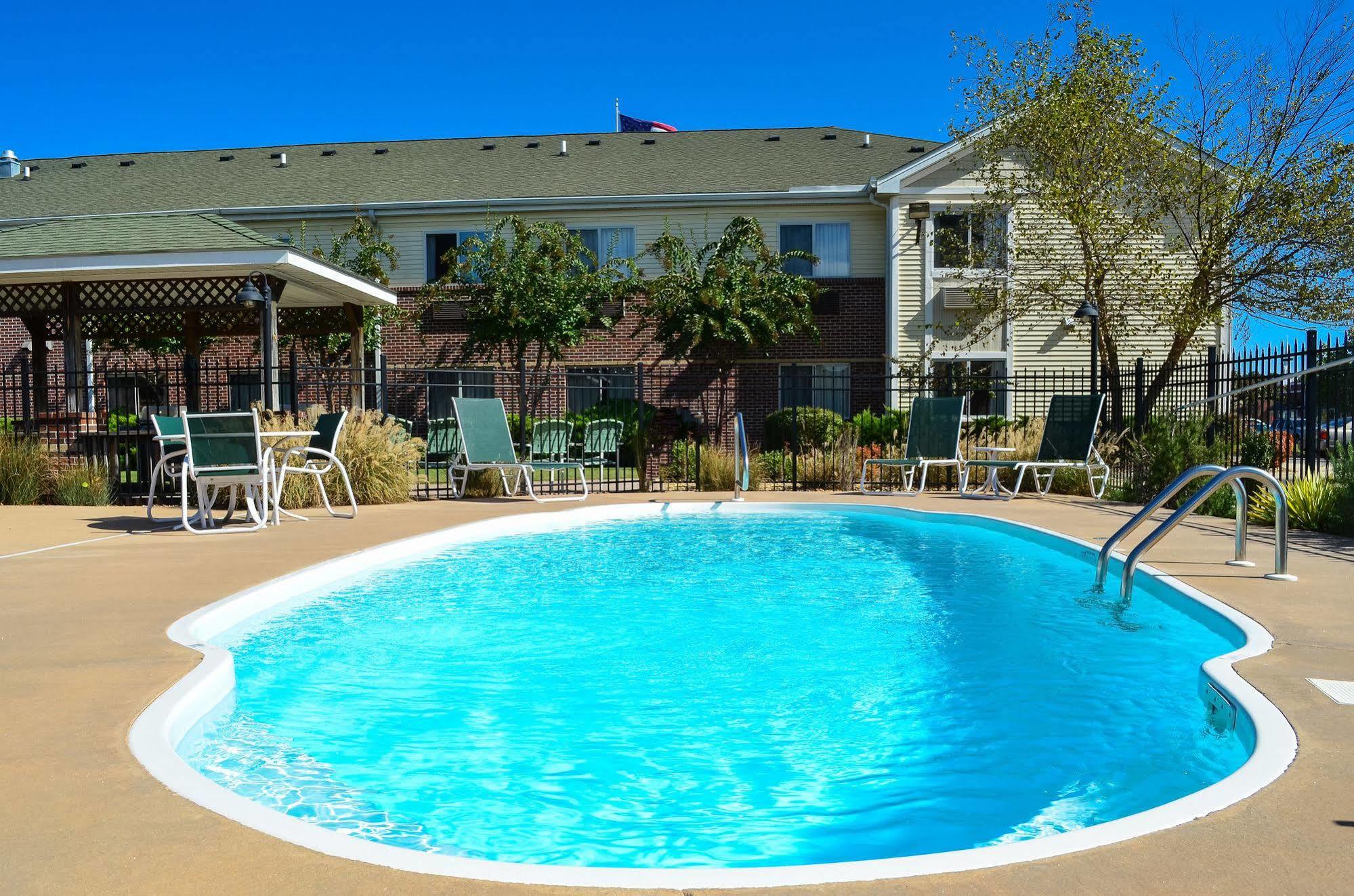 Intown Suites Extended Stay Decatur Al Екстериор снимка